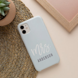 Funda Para iPhone 16 Pastel Blue-Gray Nueva Sra. Apellido Novia