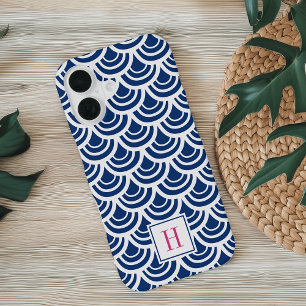 Funda Para iPhone 16 Patrón de escama de pez rosa y azul marino Monogra