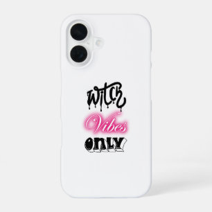 Funda Para iPhone 16 vibraciones de bruja rosa solo tipografía de Hallo