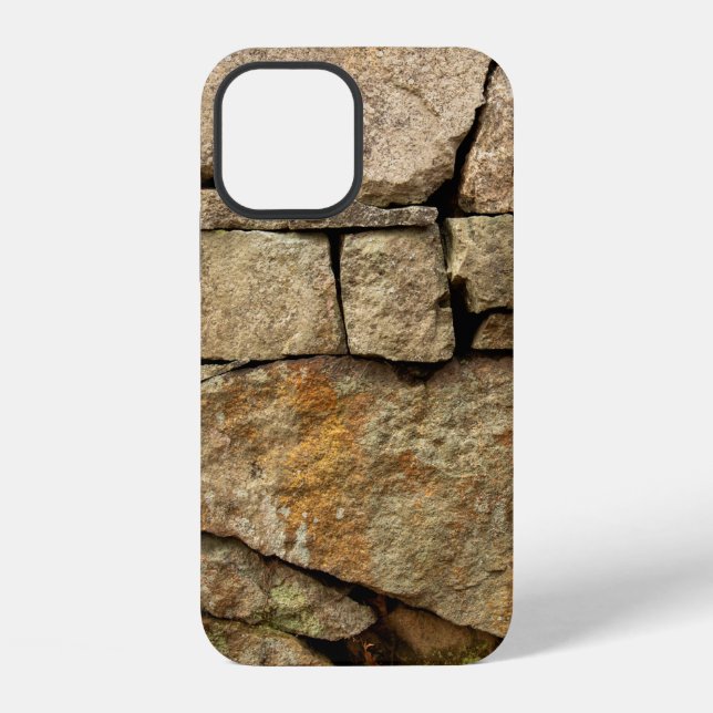 Funda Para iPhone A stone wall made of cobblestones background textu (Reverso )