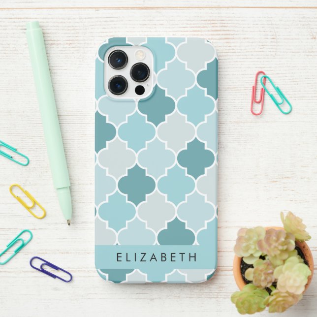 Funda Para iPhone Blue Moroccan Trellis, Quatrefoil, tu nombre (En el escritorio)