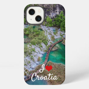 Cascada de las cataratas del parque de los lagos d