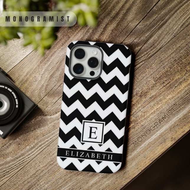 Funda Para iPhone Chevron negro y blanco personalizable  (Customizable Black and White Chevron iPhone Case)