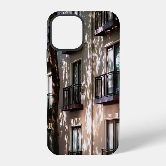 FUNDA PARA iPhone EDIFICIO DE HORMIGÓN MARRÓN DURANTE EL DÍA-4 (Reverso )