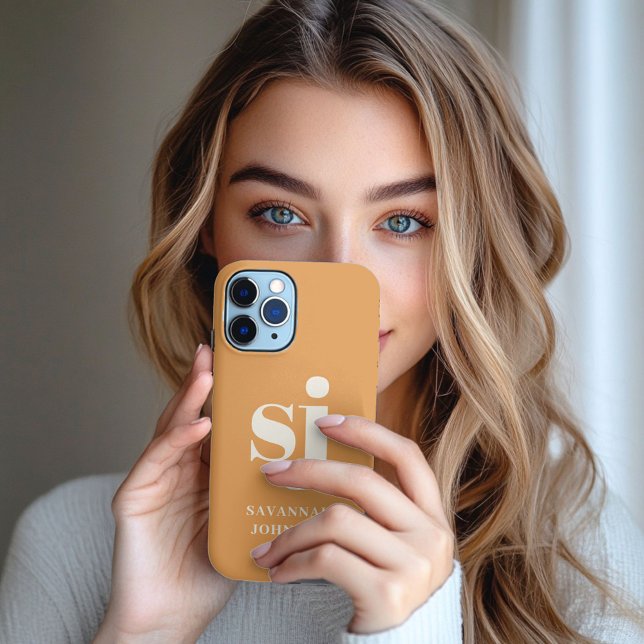 Funda Para iPhone Elegantes iniciales en monograma de mostaza (Subido por el creador)