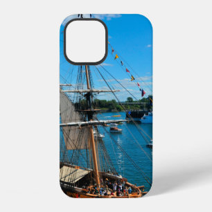 Funda Para iPhone 12 Festival de Barco Clásico de Montreal Clásico