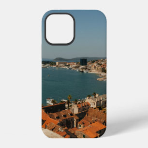 FUNDA PARA iPhone 12 FOTO DE CASAS CON TECHOS MARRONES