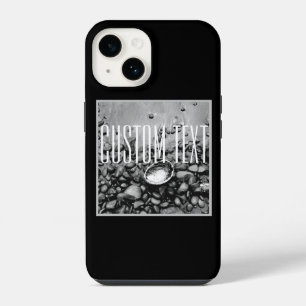 FUNDA PARA iPhone 14 FOTO DE PLAYA EN BLANCO Y NEGRO CON CONCHAS PIEDRA