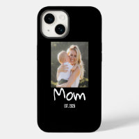 Foto en negro de la secuencia establecida por mamá