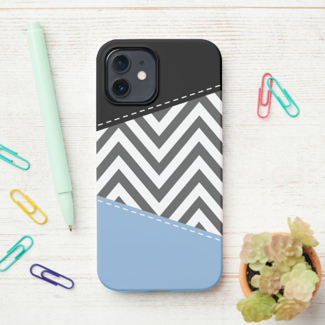 Funda Para iPhone Gris Zigzag, Gris Chevron, Zigzag Pattern, Azul (En el escritorio)