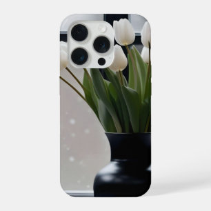 "La gracia del invierno: Tulipanes blancos en un j