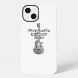 La vida comienza después de tocar la guitarra. neg