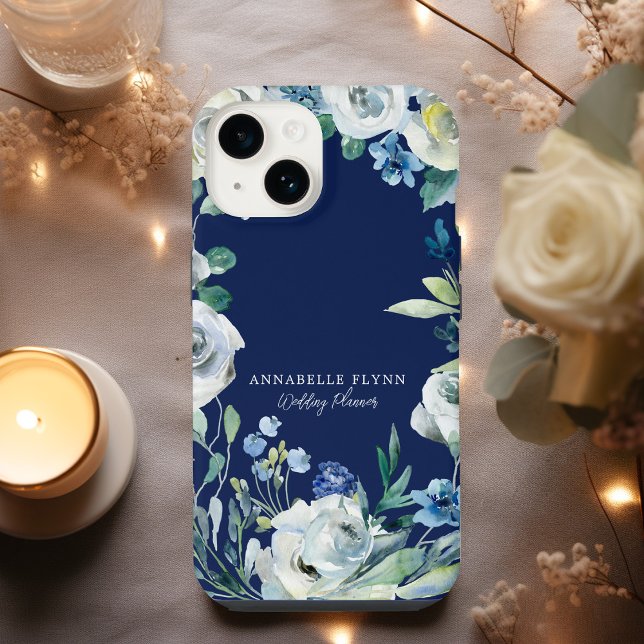 Funda Para iPhone Monograma floral de la marina azul del pueblo blan (Subido por el creador)