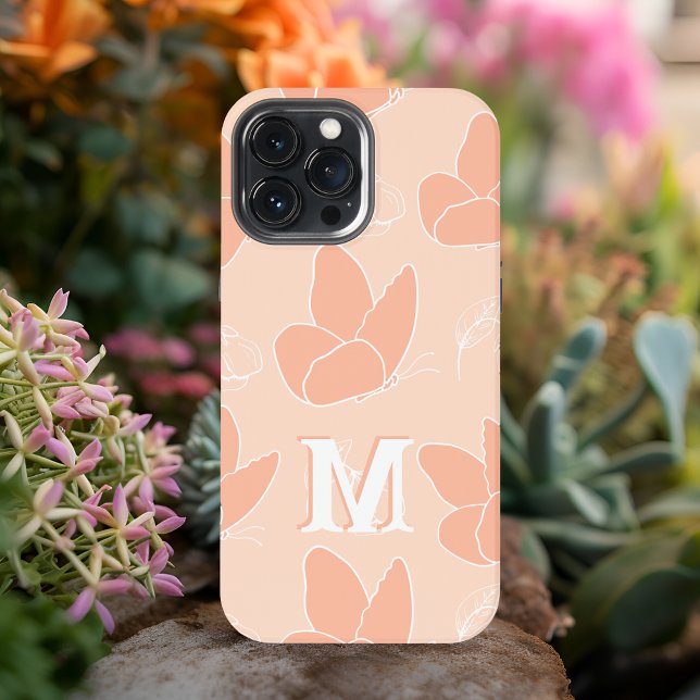 Funda Para iPhone Monograma M Patrón de mariposa Apricot Moderno (Subido por el creador)