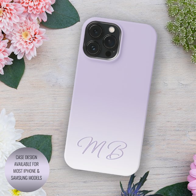 Funda Para iPhone Monograma violeta de lavanda clara personalizado e (Subido por el creador)