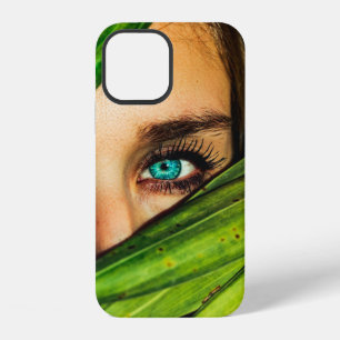 Funda Para iPhone 12 Mujer tras hojas verdes