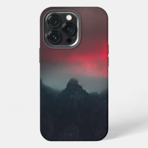 Funda Para iPhone 13 Pro Nubes ardientes, niebla y montañas