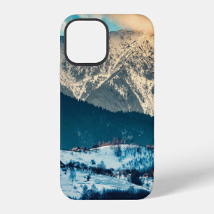 Funda Para iPhone 12 Paisaje invernal en la montaña de los Cárpatos. Br