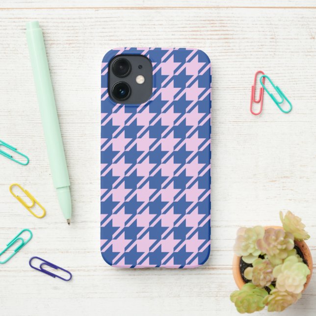 Funda Para iPhone Patrón rosa y azul de Houndstap (En el escritorio)