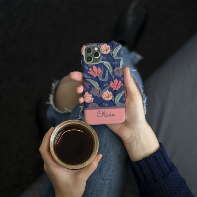 Funda Para iPhone Personalized Dark Floral Tulip Pattern Phone Case (Subido por el creador)