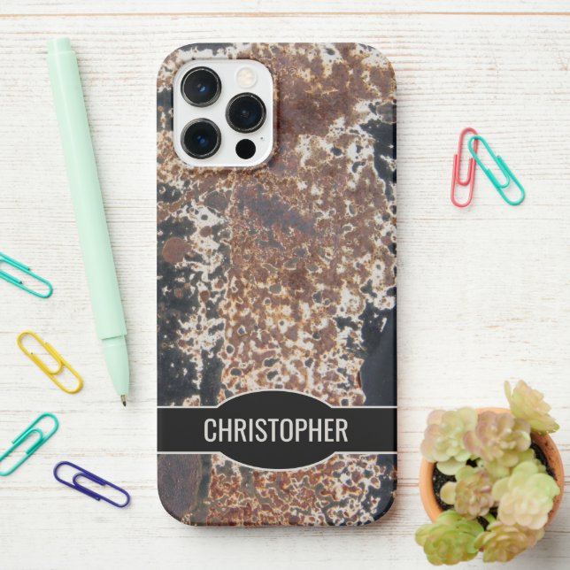 Funda Para iPhone Rústico Nombre personalizado Rusty Textura Metaliz (En el escritorio)