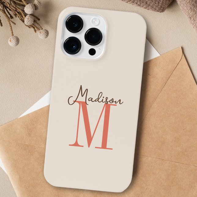 Funda Para iPhone Tones terrestres neutrales con nombre y monograma  (A classy modern case to personalize with your monogram initial and name.)