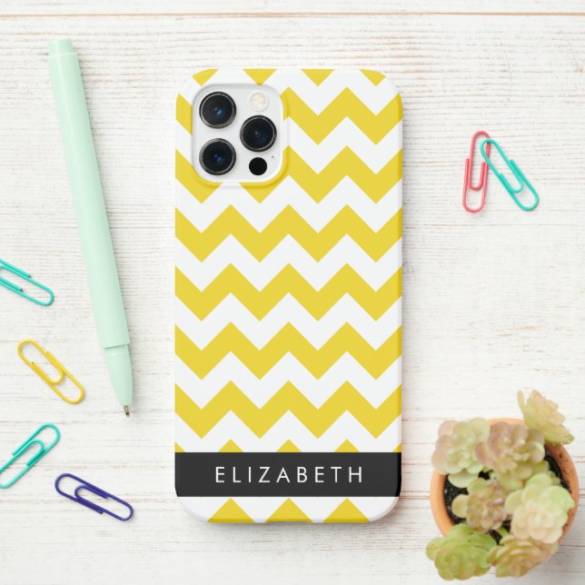 Funda Para iPhone Zigzag Amarillo, Chevron Amarillo, Tu Nombre (En el escritorio)