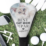 Funda Para Palo De Golf Foto de mamá de gato<br><div class="desc">Cubierta personalizada de la cabeza de golf "Mejor Mamá Gata Nunca". Celebra a la mamá del gato amante del golf en tu vida con esta cubierta de la cabeza de este personalizado, diseñada para la dama golfista que es realmente la "mejor mamá del gato de la historia". Esta portada presenta...</div>