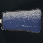 Funda Para Palo De Golf Monograma de esparkle Purpurina azul de la marina<br><div class="desc">Cubierta del putter de golf Silver y Gold Sparkle Purpurina Script Monograma Nombre. Esto hace que el dulce perfecto cumpleaños 16,  boda,  ducha de novia,  aniversario,  ducha de bebé o fiesta de soltera sea regalo para alguien que ama el lujo glam y los estilos de moda.</div>