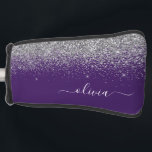 Funda Para Palo De Golf Monograma de Girly Glam Purpurina de Plata Púrpura<br><div class="desc">Cubierta del putter de golf Silver y Purple Sparkle Purpurina Script Monograma Nombre. Esto hace que el dulce perfecto cumpleaños 16,  boda,  ducha de novia,  aniversario,  ducha de bebé o fiesta de soltera sea regalo para alguien que ama el lujo glam y los estilos de moda.</div>