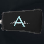 Funda Para Palo De Golf Nombre del Monograma de la Girona del Guión Azul V<br><div class="desc">Cubierta del putter de golf Black and Aqua Blue Simple Script Monograma Nombre Negro y Aqua Azul Verde azulado. Esto hace que el dulce perfecto cumpleaños 16, boda, ducha de novia, aniversario, ducha de bebé o fiesta de soltera sea regalo para alguien que ama el lujo glam y los estilos...</div>