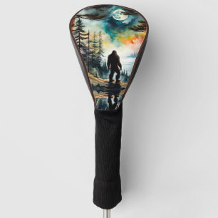 Funda Para Palo De Golf Sasquatch de pie en la cresta que domina el océano
