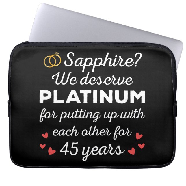 Funda Para Portátil 45° Aniversario Boda I - Pareja Graciosa de Sapphi (Frente)