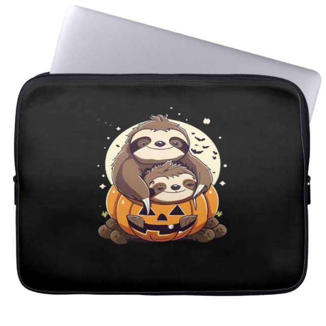 Funda Para Portátil A funny sloth celebrating Halloween Essential T-Sh (Frente)