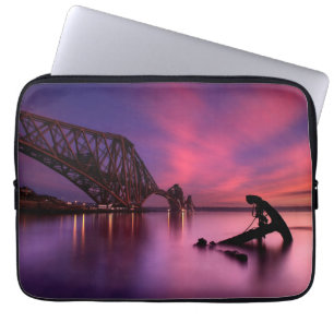 Funda Para Portátil Adelante puente del carril en la puesta del sol el
