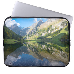 Funda Para Portátil Agua Alpes suizos en el lago Seealpsee Suiza
