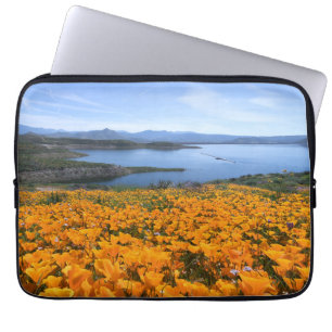 Funda Para Portátil Agua Lago California Con Cachorros Dorados
