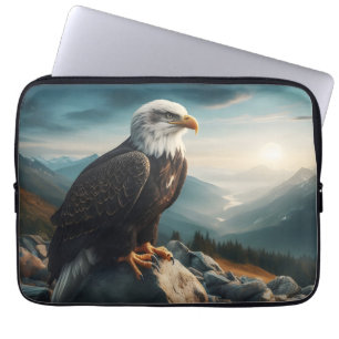Funda Para Portátil Águila posada en terreno rocoso