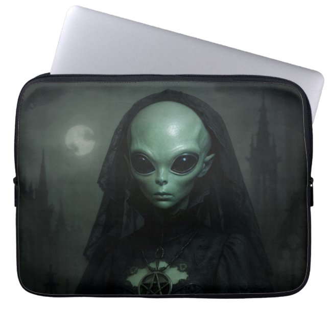 Funda Para Portátil Ajena gótica de la luna (Frente)