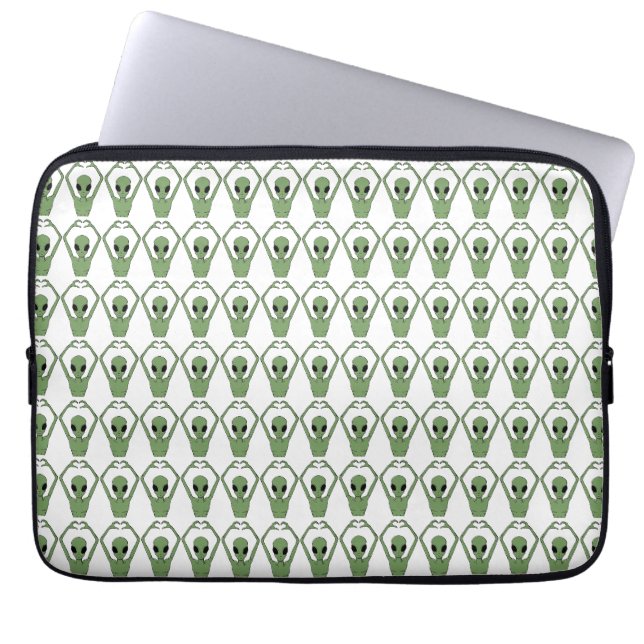 Funda Para Portátil Alien Heart Pose (Frente)