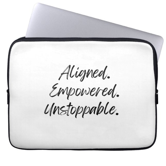 Funda Para Portátil Aligned. Empowered. Unstoppable. (Frente)