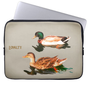 Funda Para Portátil Alquiler de pollos. Lealtad