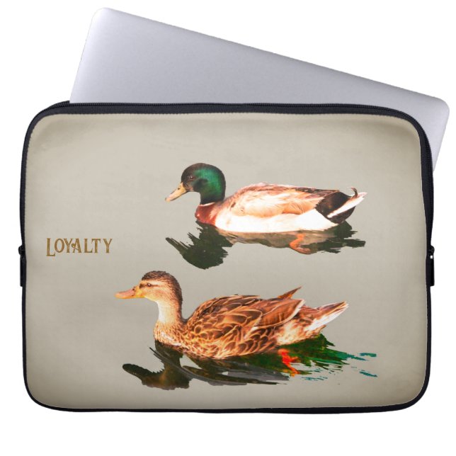 Funda Para Portátil Alquiler de pollos. Lealtad (Frente)