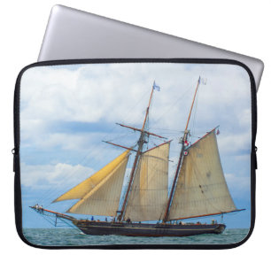 Funda Para Portátil Amistad Bajo Vela