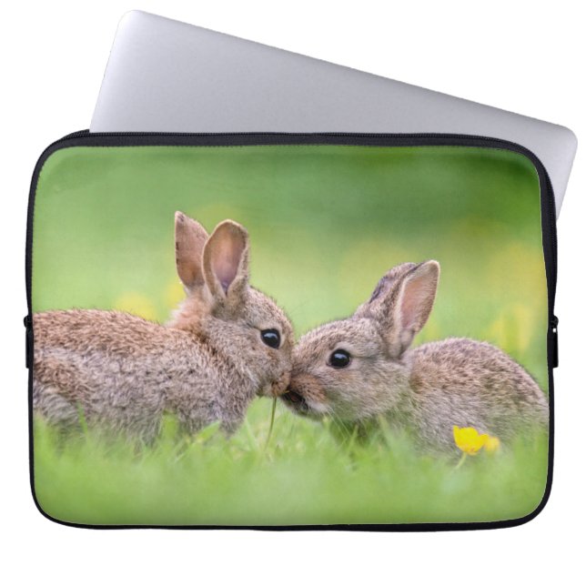 Funda Para Portátil Animales de bebé más afectados | Bunny Kiss (Frente)