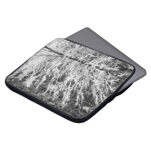 Funda Para Portátil Árbol de arce delineado en nieve