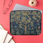 Funda Para Portátil Árbol de vida<br><div class="desc">Árbol de vida por William Morris. El "Árbol de la Vida" es una de las obras más conocidas de William Morris. Pueden ver fácilmente su atención al detalle en este maravilloso tapiz, cuyo significado simbólico, según la historia bíblica de Adán y Eva, es la vida eterna o la inmortalidad. William...</div>