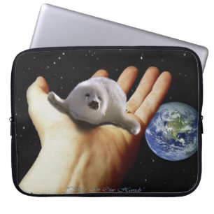 Funda Para Portátil Arpa, mano y planeta Tierra