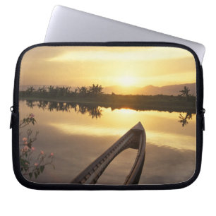 Funda Para Portátil Asia, Birmania (Myanmar) Barco pesquero hundido
