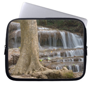 Funda Para Portátil Asia, Cascada en la frontera entre Tailandia